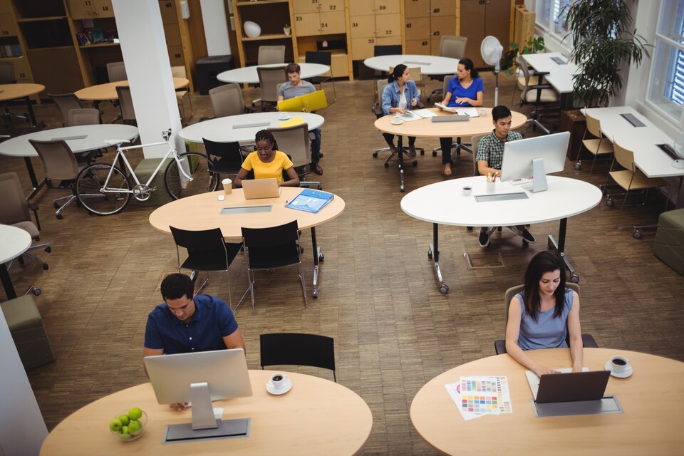 Modern Workplaces: Where Innovation Meets Comfort and Efficiency."