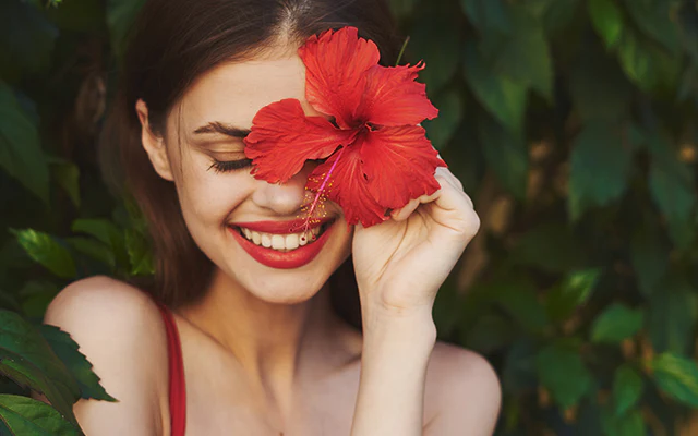 Hibiscus hair benefits