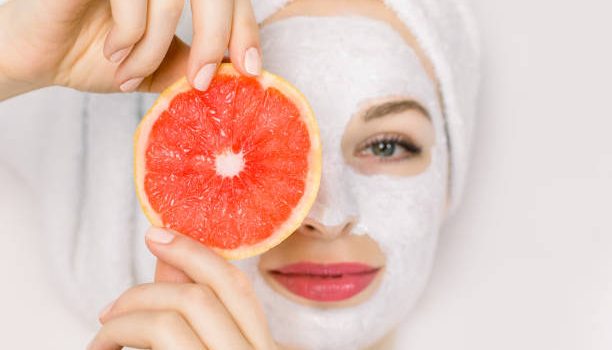 Winter Skin Woes With These Nourishing Grapefruit Face Packs