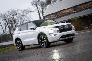 2023 Mitsubishi Outlander 