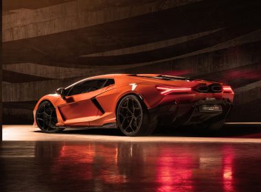 Lamborghini Revuelto 2024