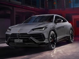 Lamborghini Urus Model Car