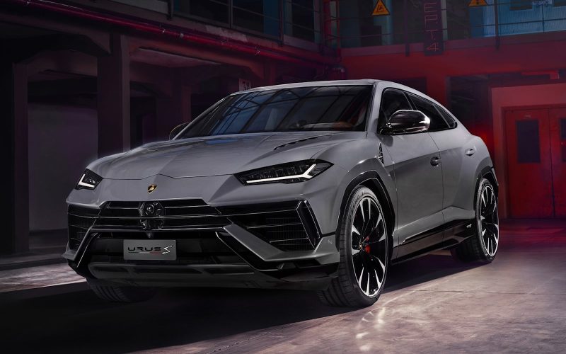 Lamborghini Urus Model Car