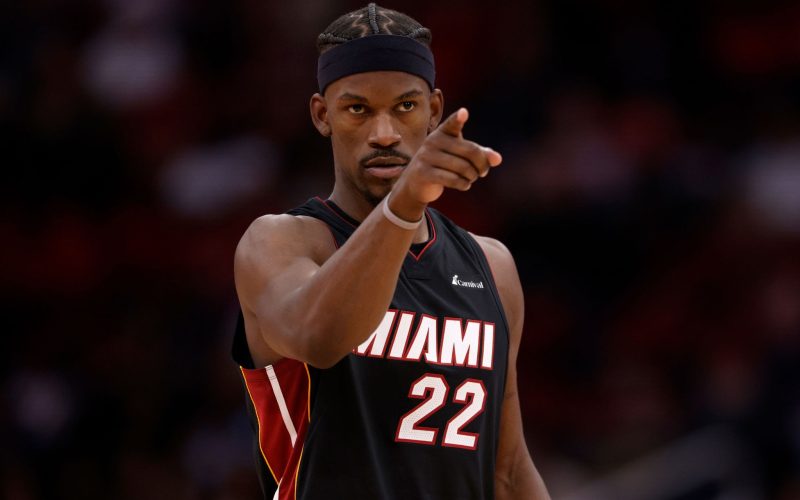 Butler Buckles: Can the Heat Survive Jimmy's Knee Injury?