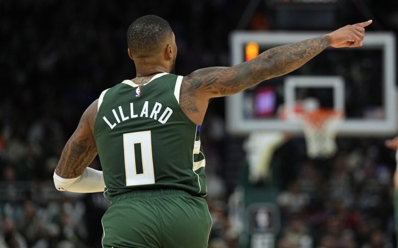 Damian Lillard Stuns: A 35-Point First Half Sparks Bucks' Game 1 Win