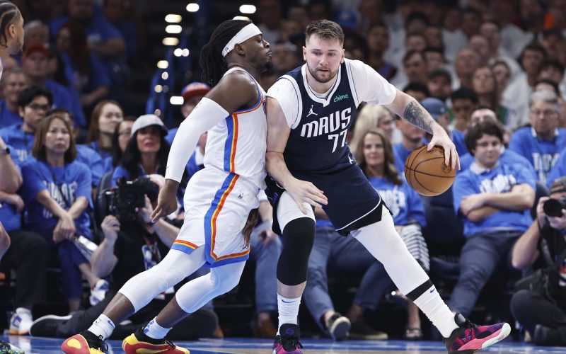 Gilgeous-Alexander has 29 points to help Thunder roll past Mavericks in Game 1 of West semifinals