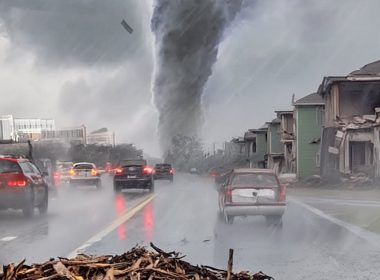 Severe Thunderstorms Ravage Houston: Devastating Winds Leave Four Dead and Over a Million Without Power