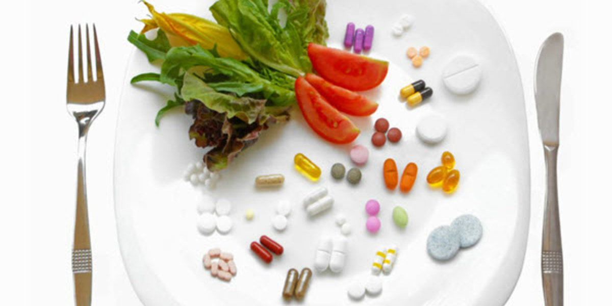 Exploring the Pros and Cons of Food Supplements