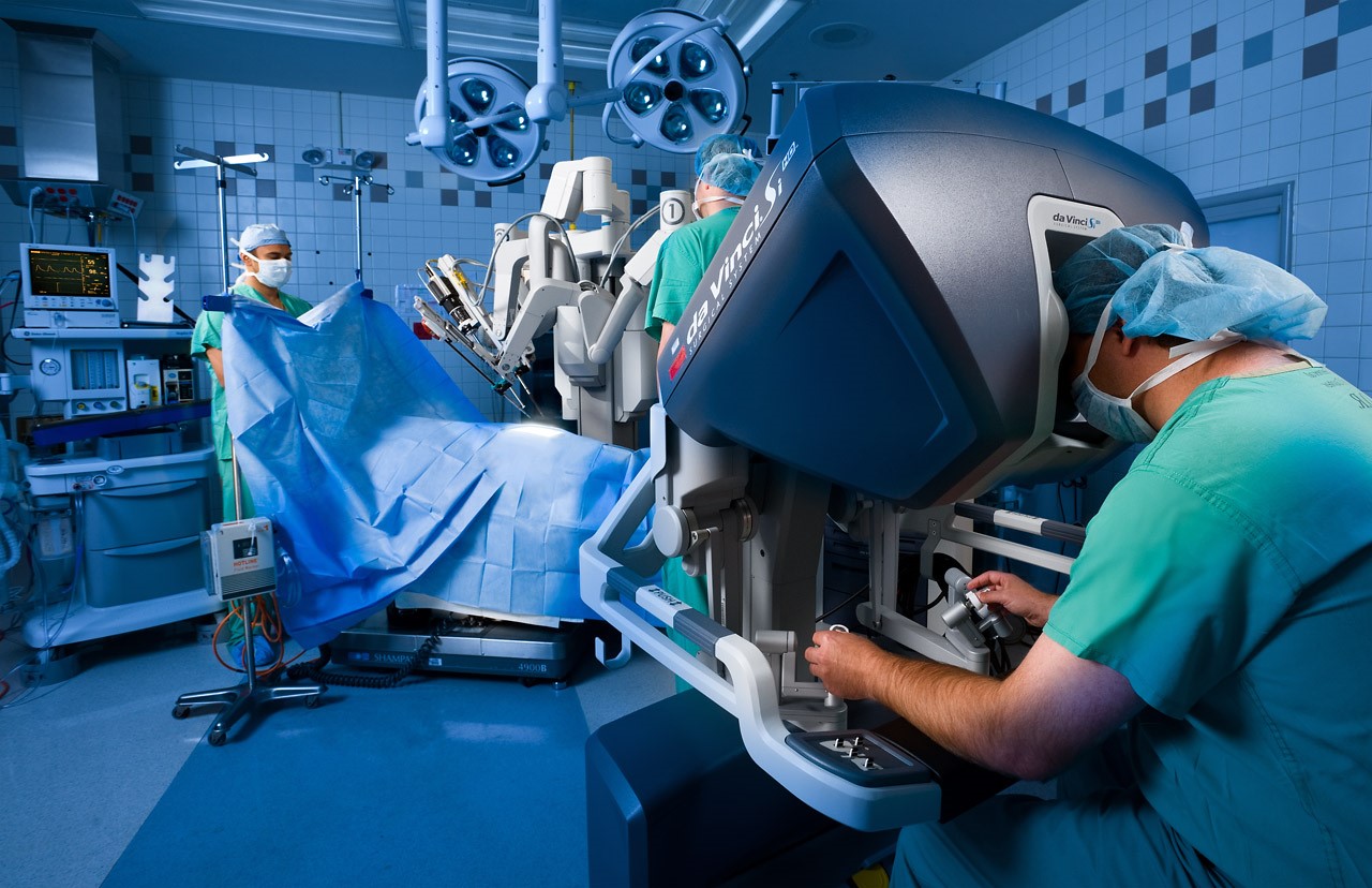 Orthopedic Surgery Revolutionized: Minimally Invasive to Biologics