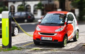 Electric Vehicles: Innovations in Battery Technology