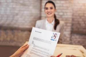 Craft a Resume That Shines: Essential Tips for Job Success